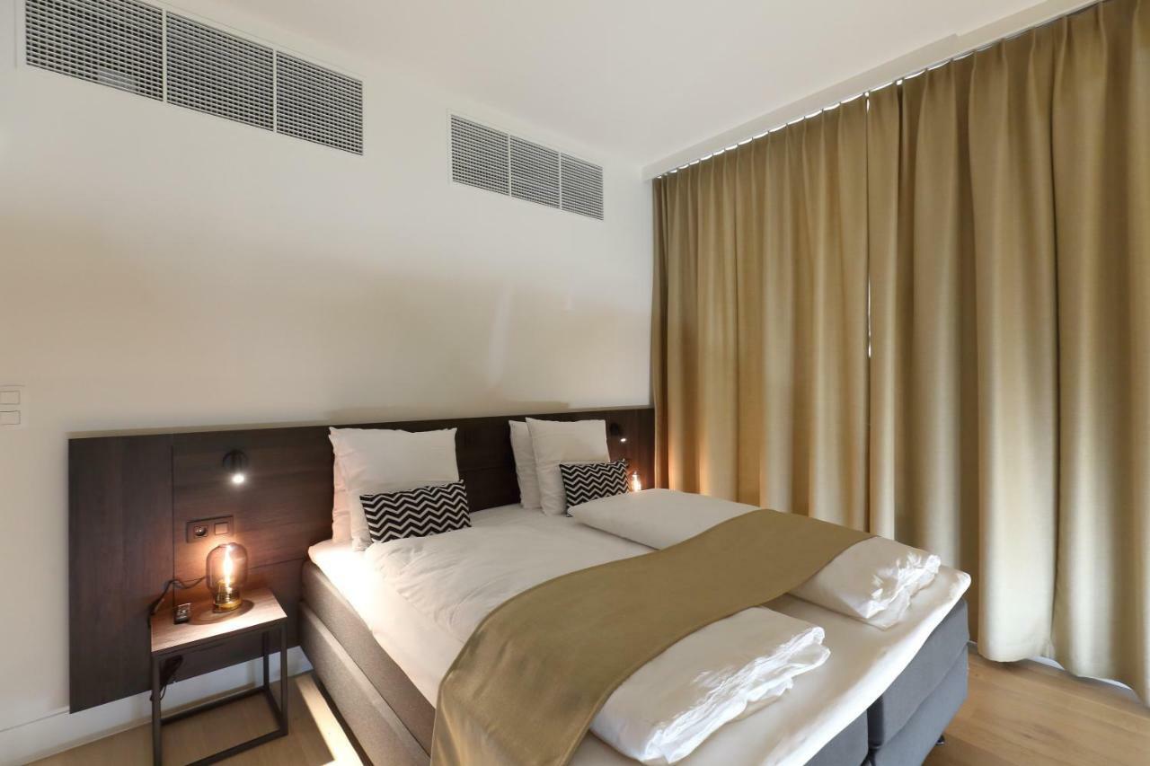 Corsendonk Turnova Hotel เทิร์นเฮาท์ ภายนอก รูปภาพ