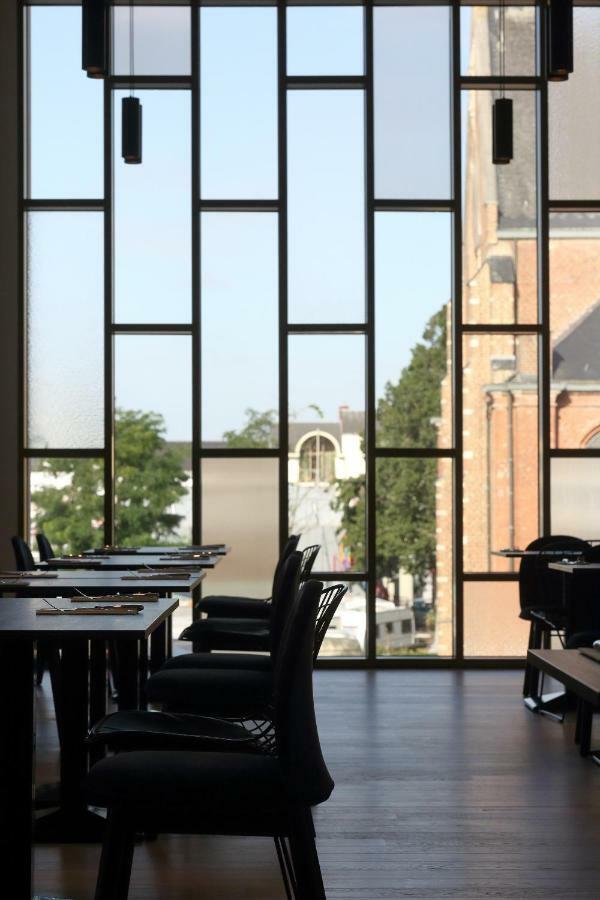 Corsendonk Turnova Hotel เทิร์นเฮาท์ ภายนอก รูปภาพ