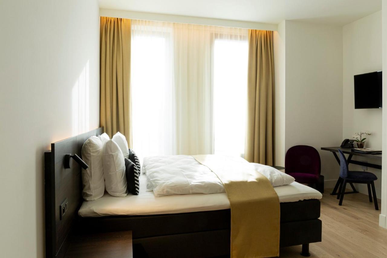 Corsendonk Turnova Hotel เทิร์นเฮาท์ ภายนอก รูปภาพ